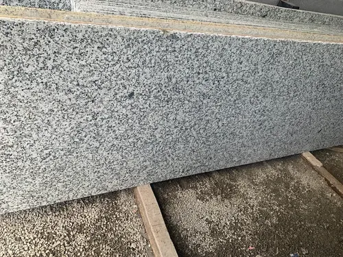 P White Granite Slab for Flooring