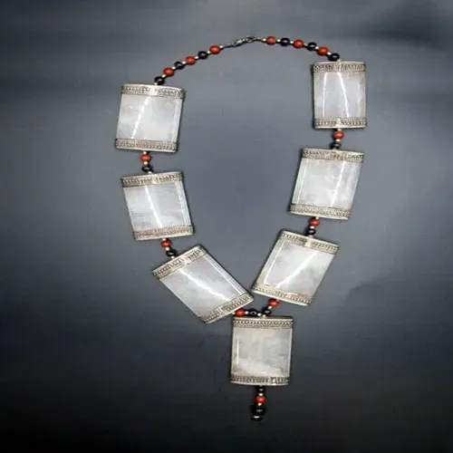 Nepal Handicraft Crystal Plus Thycorol Garnet